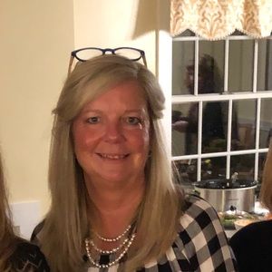 Meet your Posher, Christine